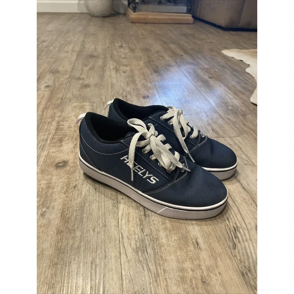 Heelys PRO 20 Mens Size 7Navy BLUE Skate Shoes Sneakers UK 6Eur 39‎ Great Cond